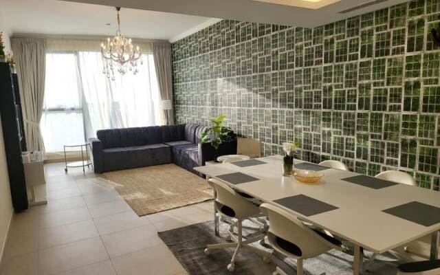 Апартаменты Mirdif Hills Apartaments