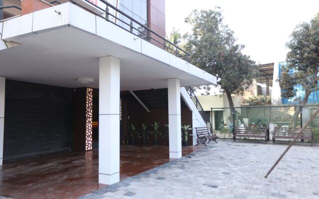Nestlay Rooms Vanagaram
