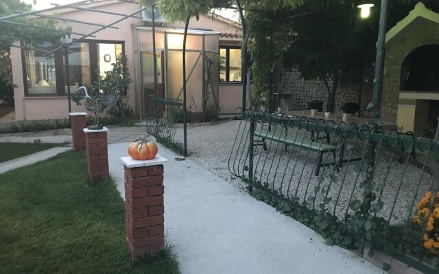 House With Pool in Split Near the Beach