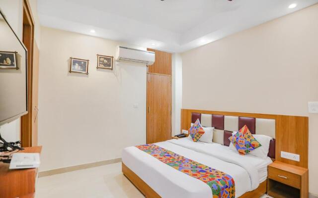 FabExpress Royal Stay