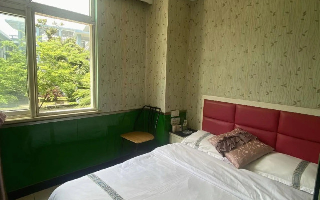 Fengjie County Hotel, Shanghai