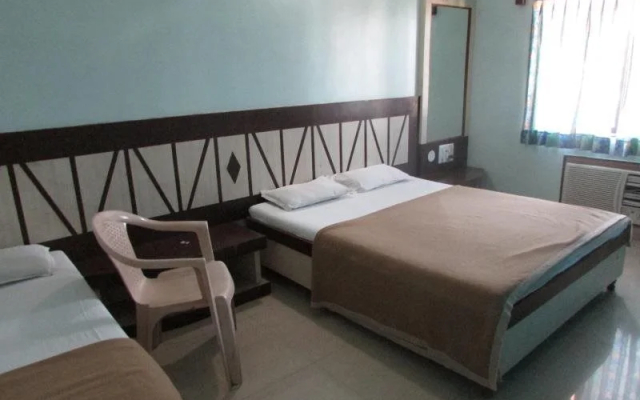 Hotel Sai Aradhana