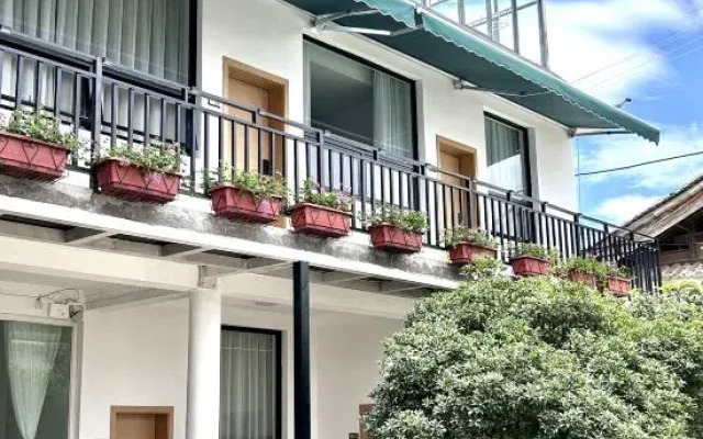 Chengnan B&B (the Old Town of Lijiang Store)