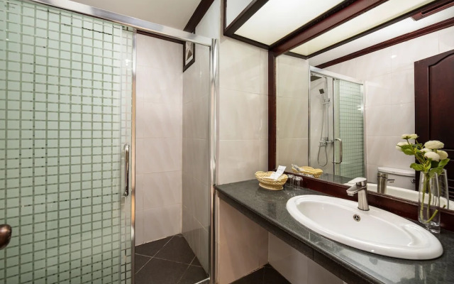 MK Royal Hotel