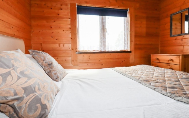 Maple Lodge