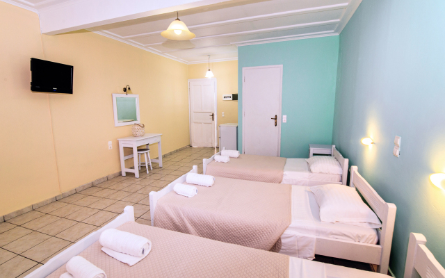 Blue Palm Hotel