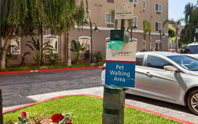 Candlewood Suites LAX Hawthorne by IHG