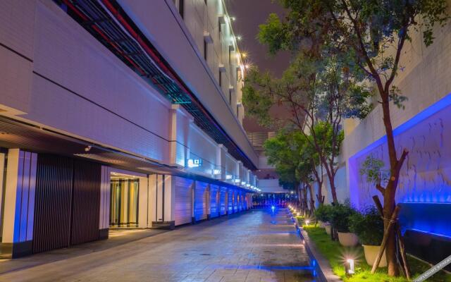 Wei Feng Motel