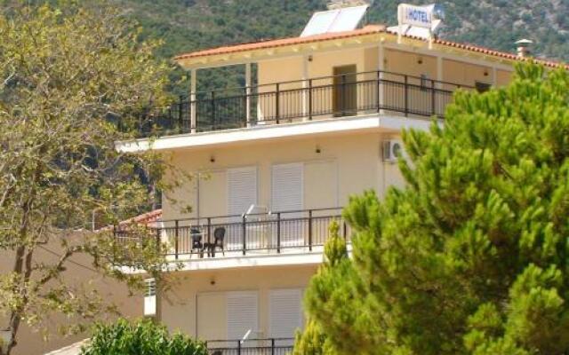 Poros House Hotel