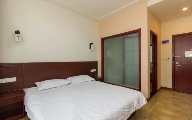 Ripple Hotel (Jiaonan Zhushan Road, Qingdao West Station)
