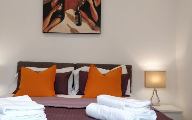 Chiltern Apartment
