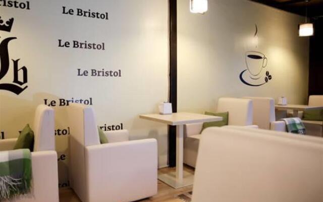 Ле Бристоль