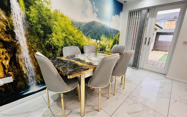3-bed House in Northolt