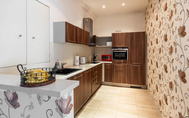 The comunist apartment 2bds