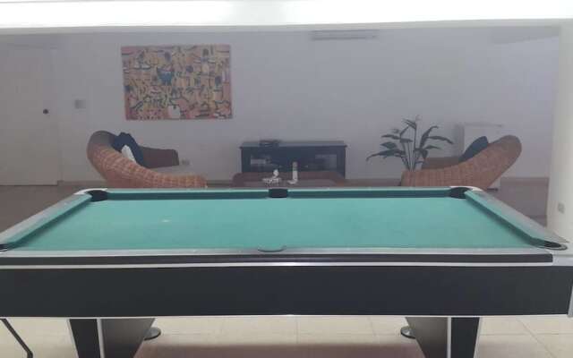 Spacious Oceanfront Villa