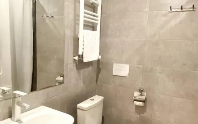 4 RoomS