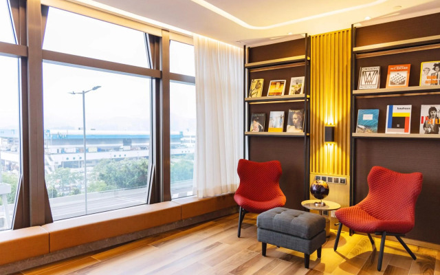 Oasis Aurum 181 Hotel