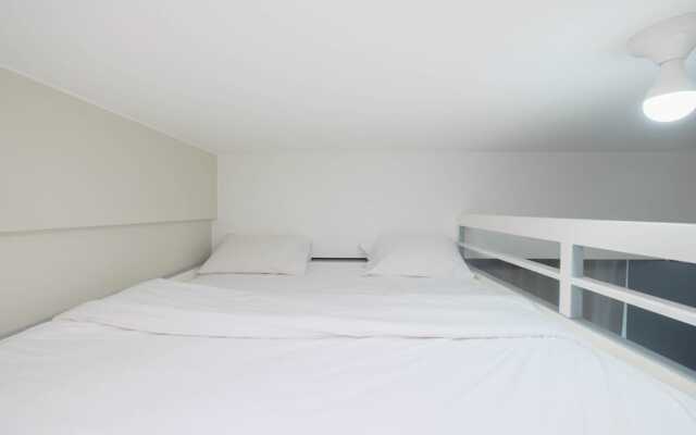 Warm And Restful Studio At Springlake Summarecon Apartment