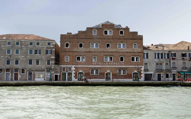 Generator Venice