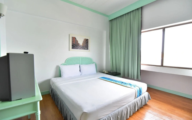 Thumrin Hotel