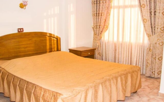 Al Anbat Midtown Hotel