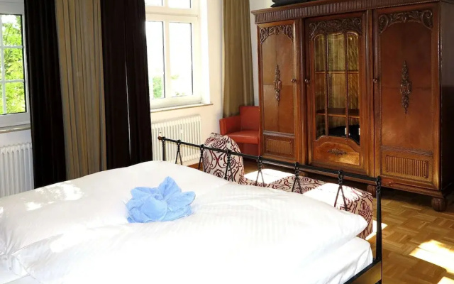 Quaint Apartment with Balcony in Bad Pyrmont near River