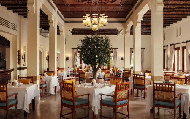 Resort Al Maha A Luxury Collection Desert Resort & Spa