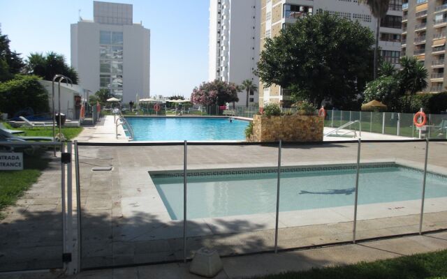 Rentcostadelsol Benalmadena-Alay