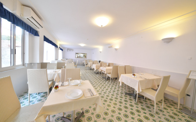 Hotel Antares