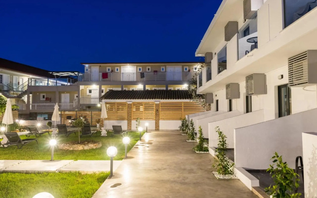 Rooms 48 by Zante Plaza