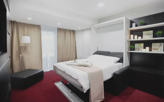 Hotel Stadium