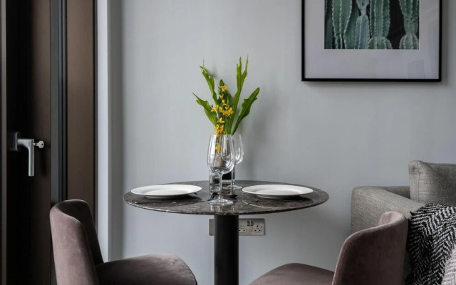 Immaculate New Studio Apartment in Canary Wharf