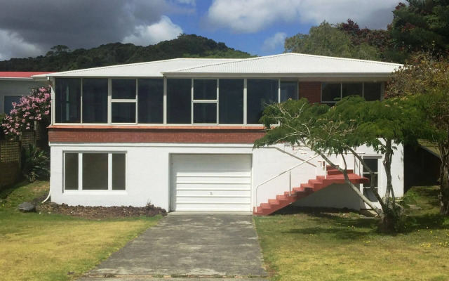 Waitangi Beach House