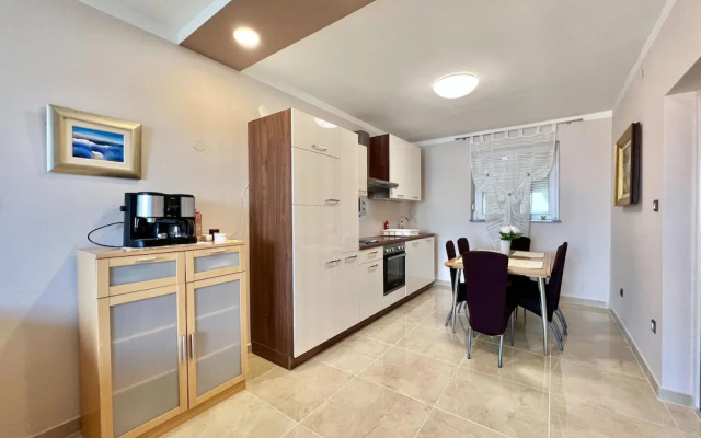 Apartment in Dramalj Near Beach & Pool