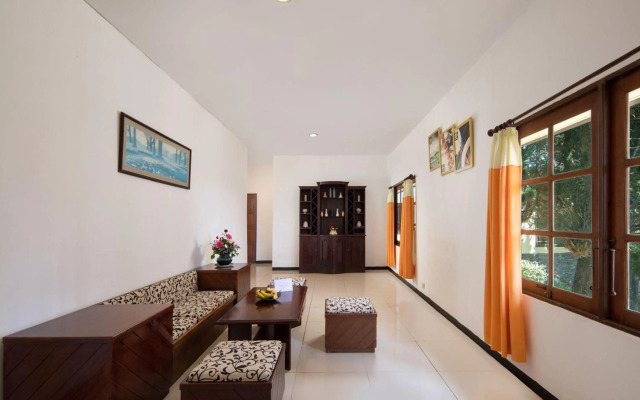 Royal Hotel and Villa Trawas