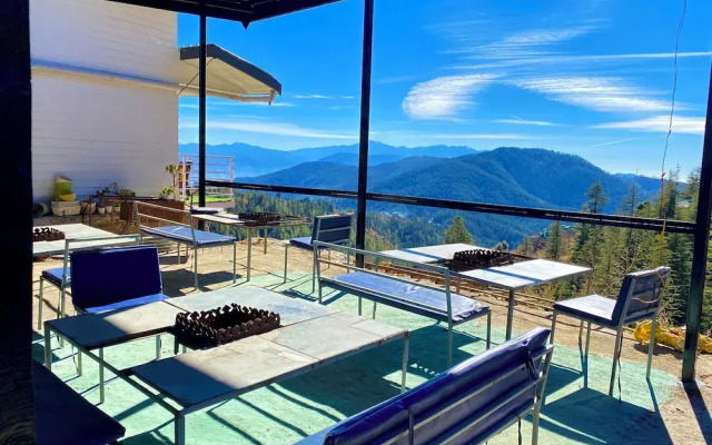 Small Victories Mountain Stay