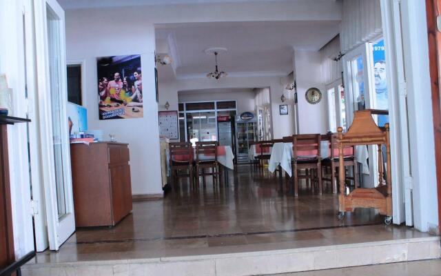 Mola Hotel