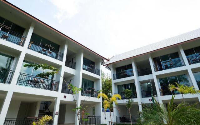 Royal Lanta Resort & Spa