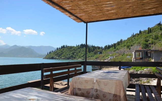 Etno Apartmani Konoba Starcevo