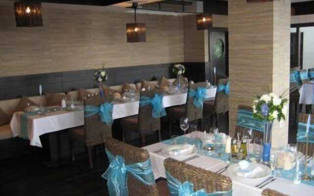 Ofir Apartment Hotel