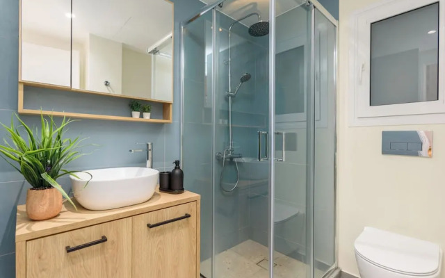 Penelope's Charming 2-BR Apt in Athens