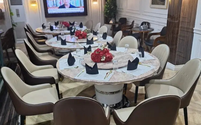 NO.1 Hotel and conference Ltd