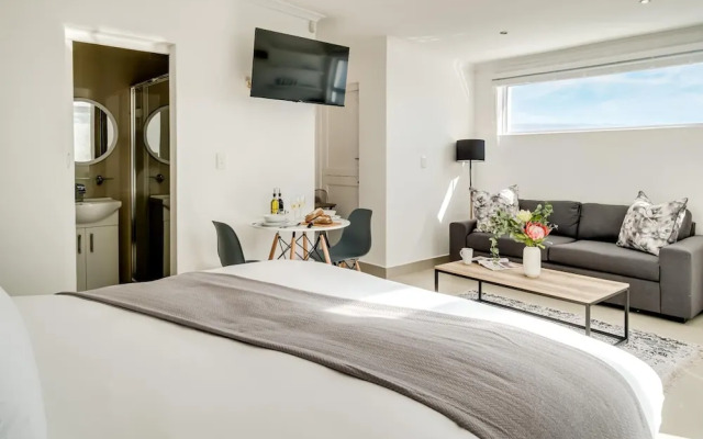Private Secure Studio in Camps Bay The Cove