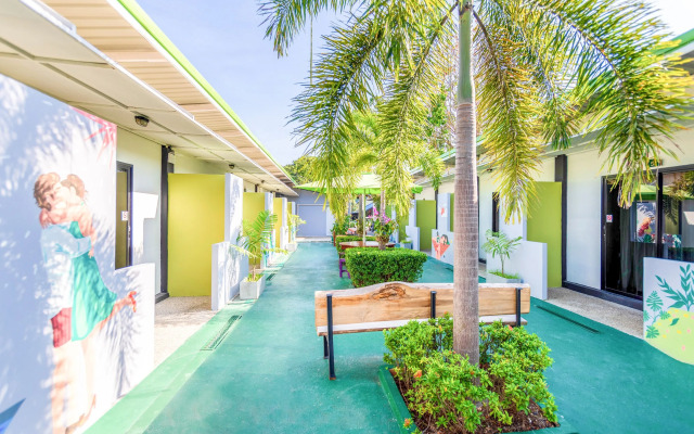 OYO 450 Rawai Studios Resort