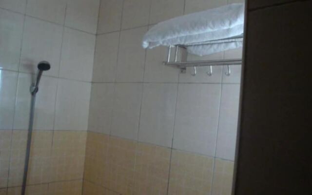 Eastern Route Hotel Kireka