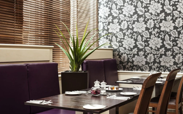 Mercure Dartford Brands Hatch Hotel  Spa