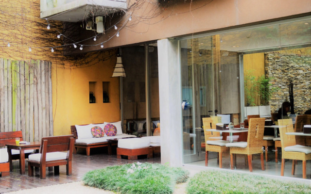 Mine Hotel Boutique