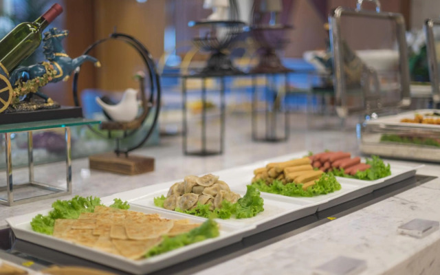 Holiday Inn Express Qingdao Chengyang Central by IHG