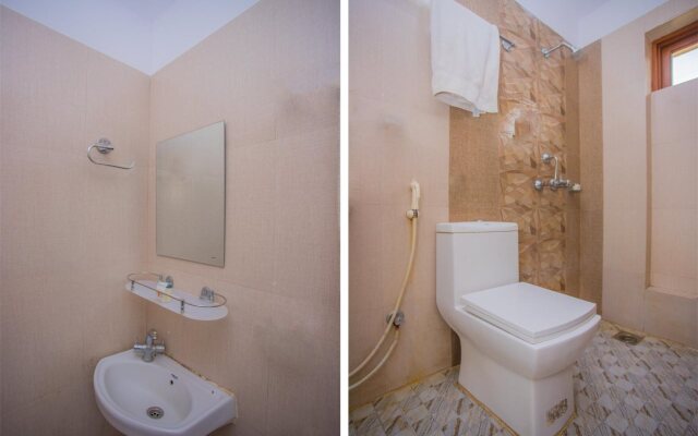 OYO 255 White Zambala Hotel