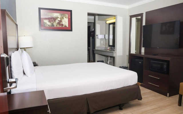 OYO Hotel McAllen Airport South